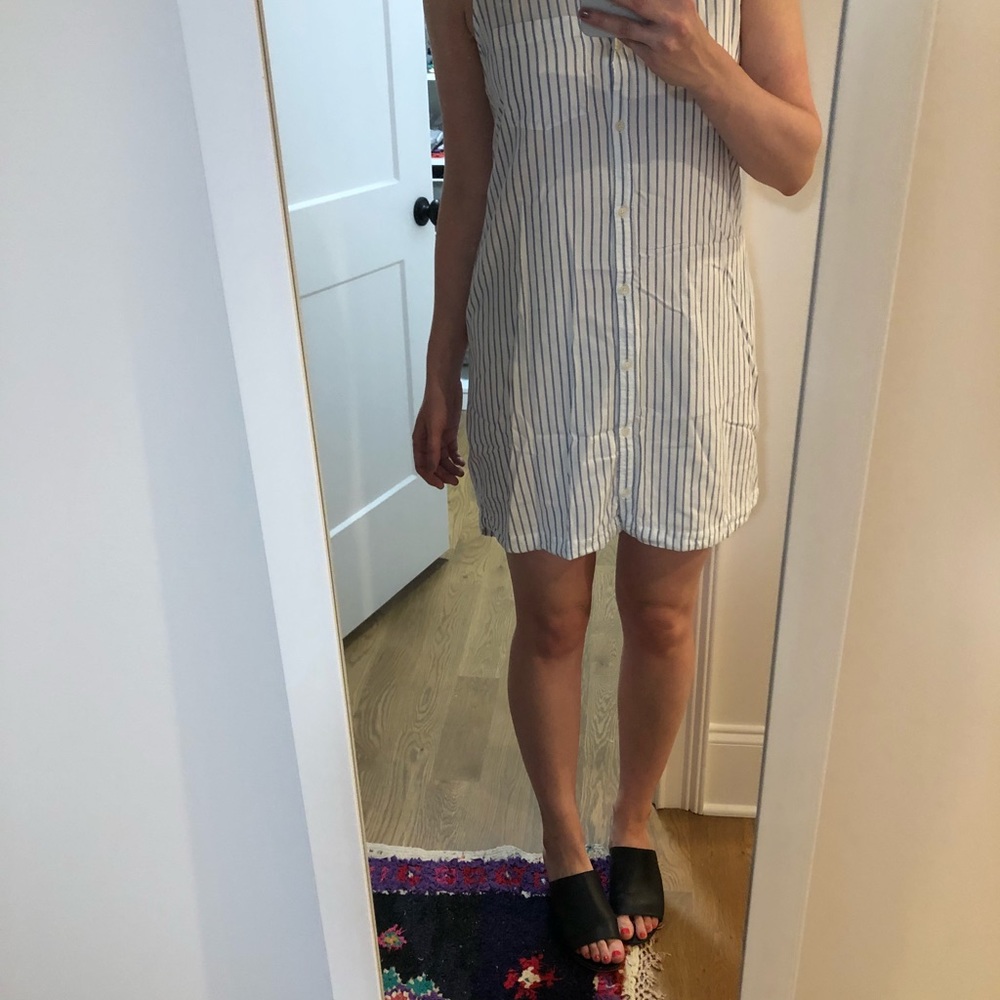 Sleeveless button down dress